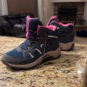 Merrell Kid’s Boots - Dark Blue and Pink